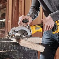 Lithium Ion Circular Saw Brushless Motor One Handed Holding For Easy Cutting